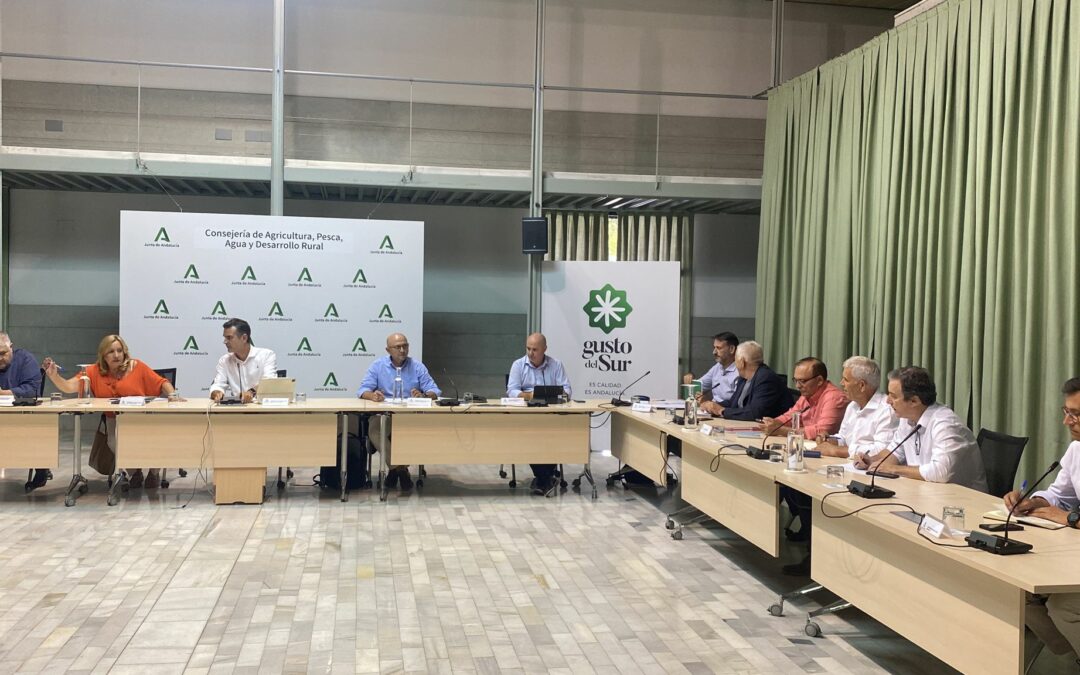 Cooperativas Agro-alimentaria de Andalucía acude a la primera Mesa de Interlocución Agraria del curso político